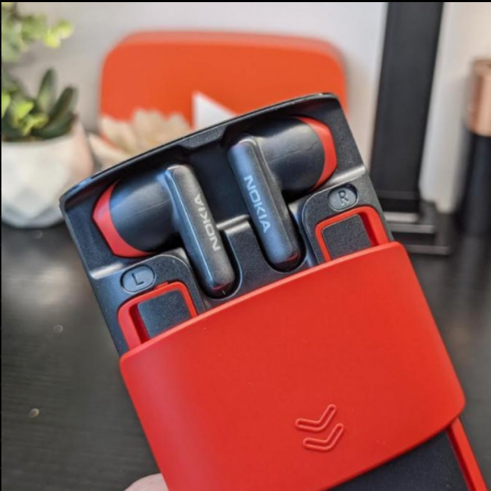 Nokia 5710 avec écouteurs Bluetooth