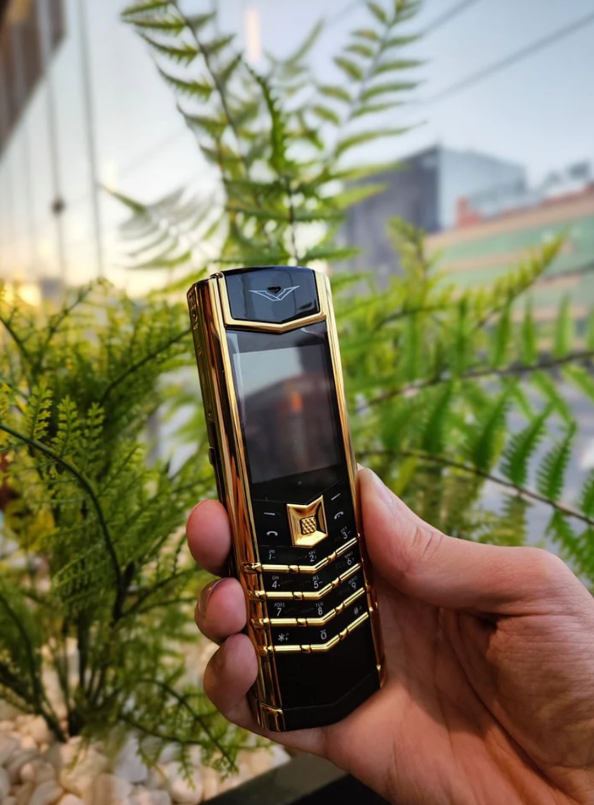 Vertu هاتف الاصلي بتصميم فاخر